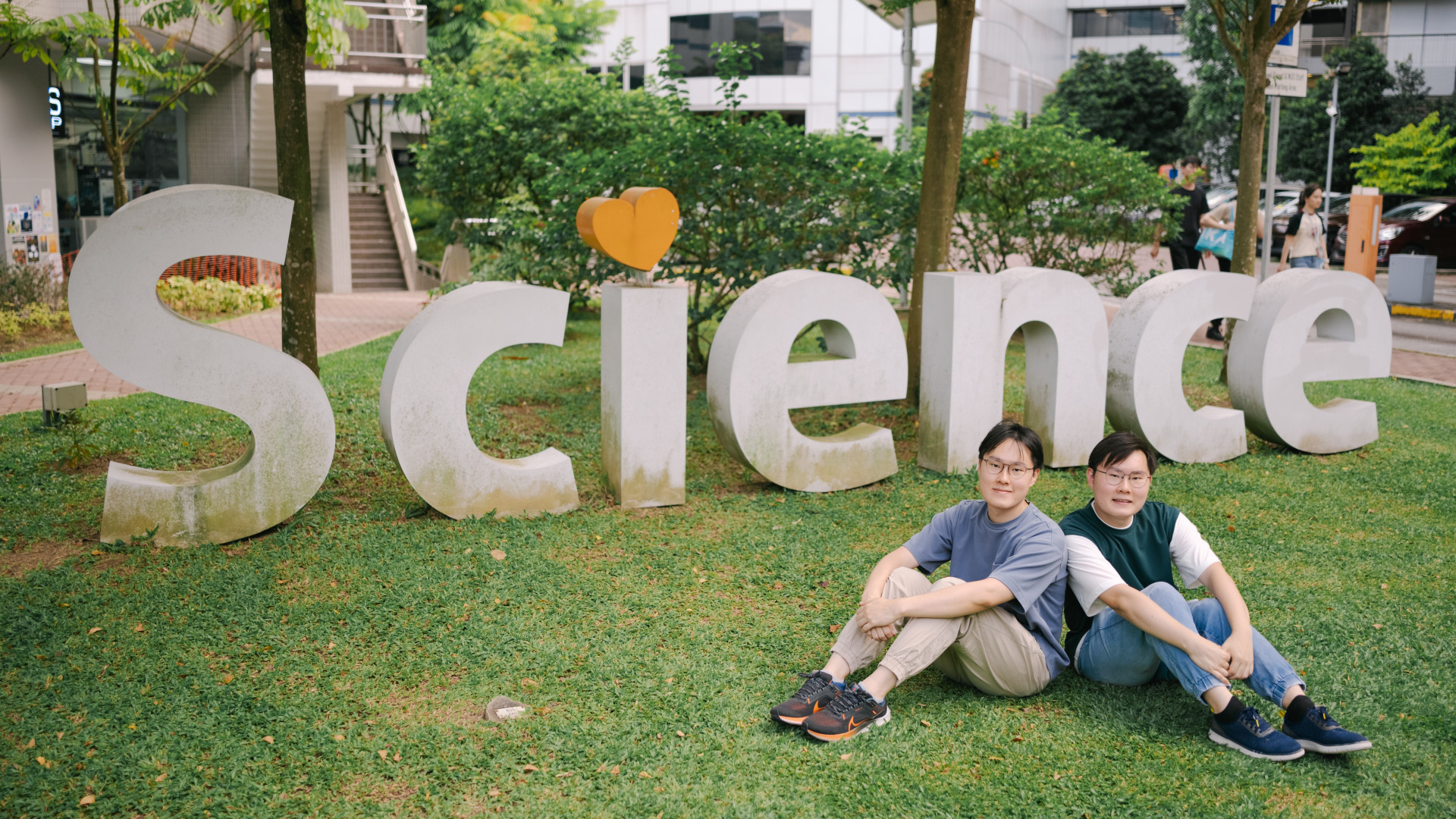 Sharing an interest in Science since young, Aquila (left) and Apollos (right) were drawn to the novelty and applicability of Food Science and Technology.